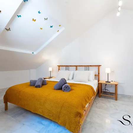 Magnificent 4br Oasis, Panoramic Terrace, Pool And Parking *
