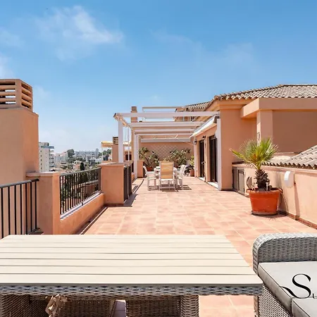 Magnificent 4br Oasis, Panoramic Terrace, Pool And Parking * Torremolinos