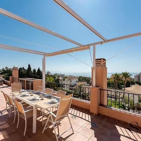 Magnificent 4br Oasis, Panoramic Terrace, Pool And Parking *