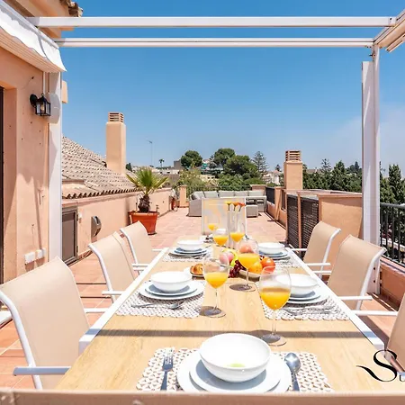 Magnificent 4br Oasis, Panoramic Terrace, Pool And Parking شقة *