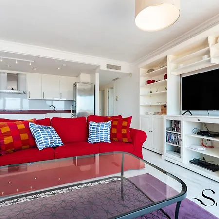 Apartment Magnificent 4br Oasis, Panoramic Terrace, Pool And Parking Torremolinos