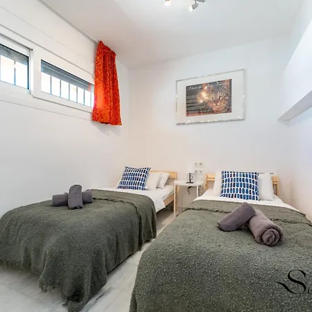 Appartamento Magnificent 4br Oasis, Panoramic Terrace, Pool And Parking